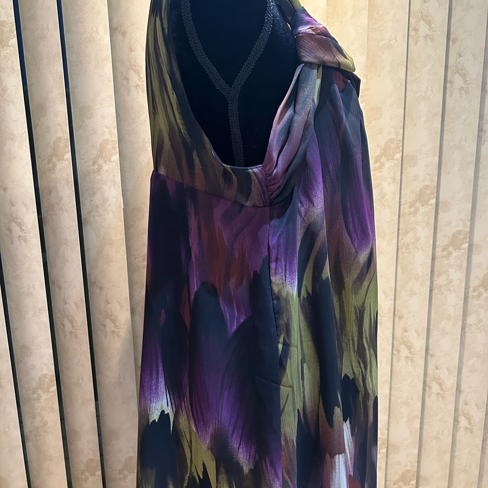 Dress - Picture 3 of 12
